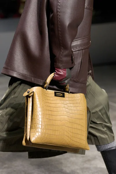 Look 2